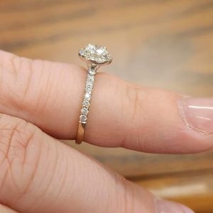 14k Halo engagement ring size 5